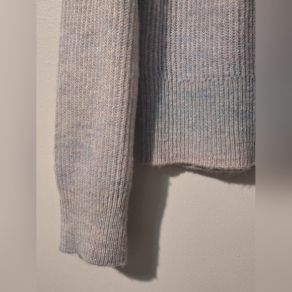 Rails Venus Blue Rainbow Sweater S Crewneck Ombre Soft Light - Picture 6 of 9